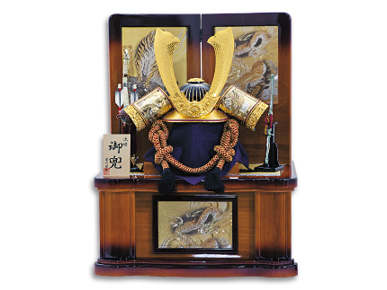 収納飾り 着用「王者」兜飾り