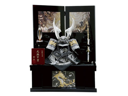 8号兜仁収納飾り